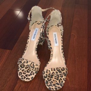 Steve Madden leopard heel sandal